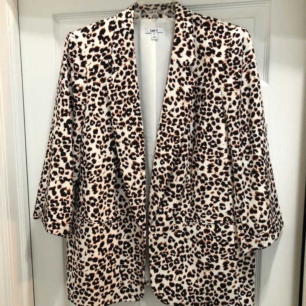 Bar III 3/4 sleeve open front blazer.